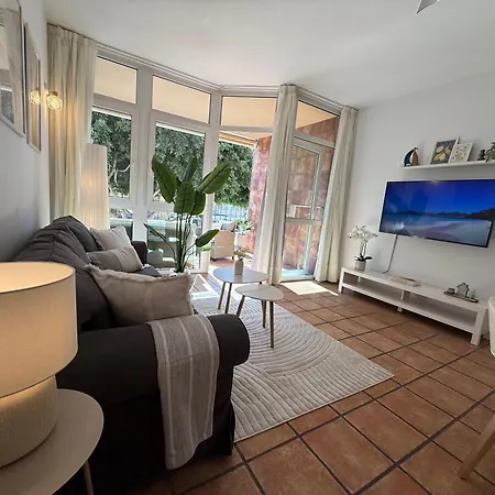 Apartamento Granada 5 *